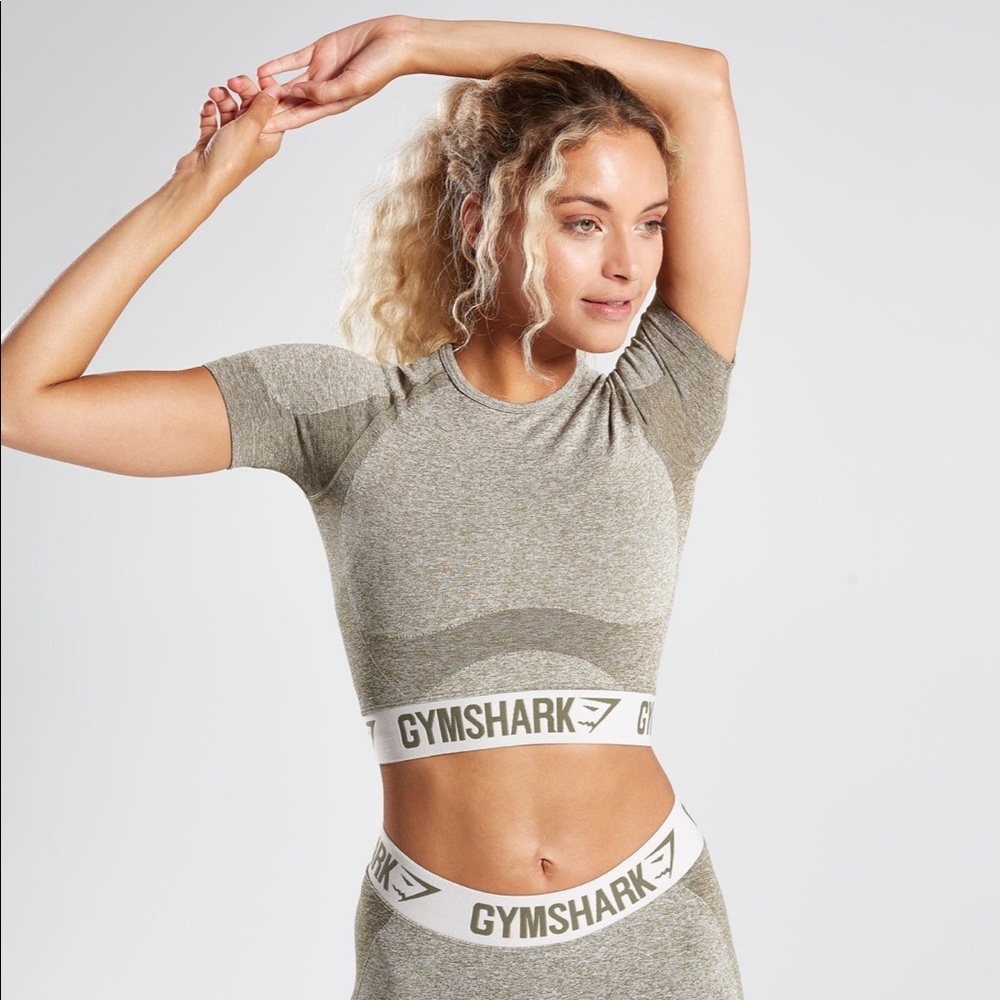 (ON SALE!) Gym shark grey flex crop top